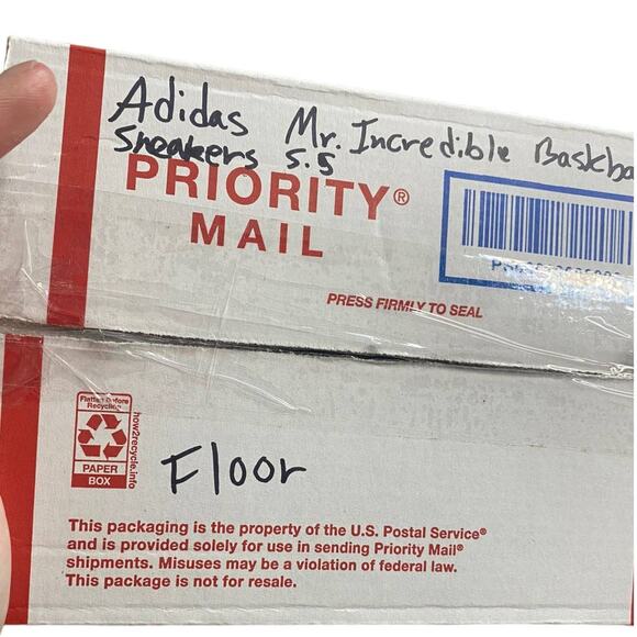 Adidas x Disney Mr. Incredible NWT Dame 8 Red Yellow Basketball Sneakers 5Y - Picture 15 of 15